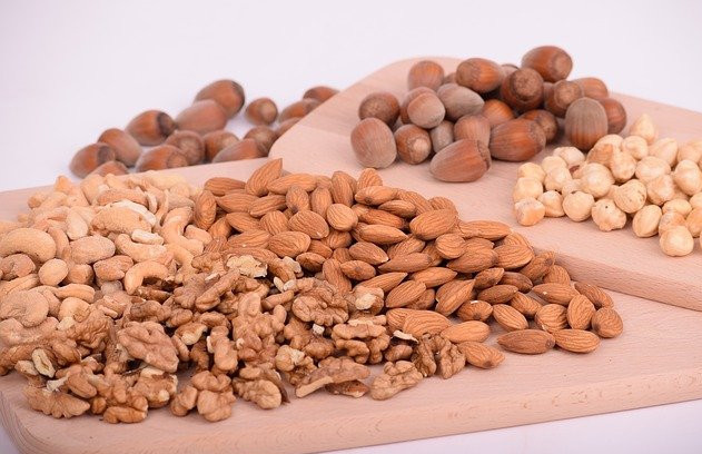 how to lower triglycerides naturally nuts